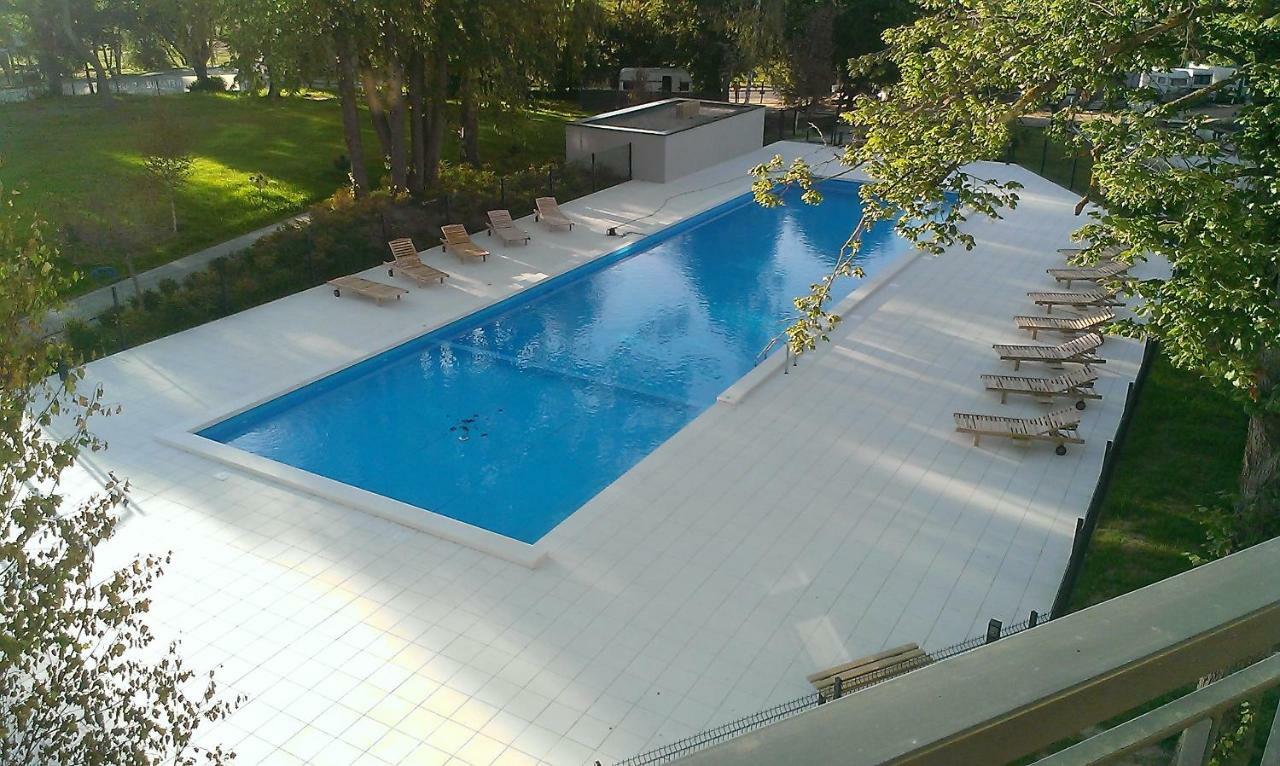 Zachodnia 1 *
